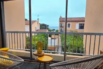 Image de Au coeur de la Calanque du Cap Rousset - Appt vue mer, pour séjour en amoureux!