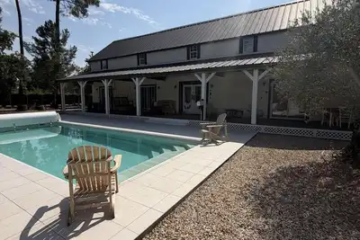 Image de 14pers - Piscine & Jacuzzi - 40min des plages