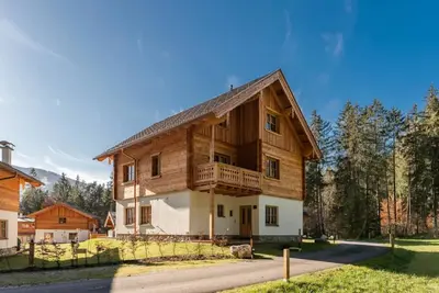 Image de Superbe chalet avec sauna privé.
