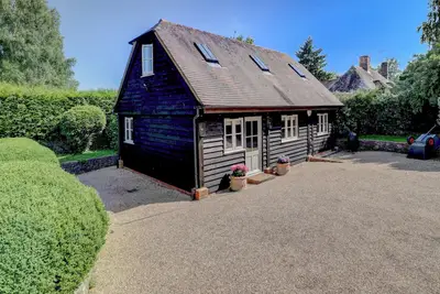 Image de 2 chambres à coucher à Pulborough
