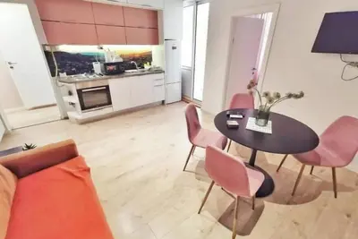 Image de Stay in the Heart of Sarajevo | Blue & Rose Cozy with Balcony & Self Check-in