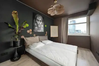 Image de Stylish Apartment with a Bath and a Balcony  City Centre