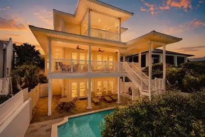 Image de 5br Gulf-Front Home with Private Beach & Heated Pool ~ Sleeps 12