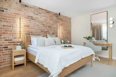 Image de Spacious Family Apartment | Balcony | Desk | 3 Bedrooms