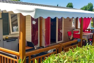 Image de Homerez - Bungalow à Fréjus avec Piscine