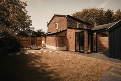Image de Luxury Hertfordshire Retreat | 2 Designer Cottages Sleeps 10