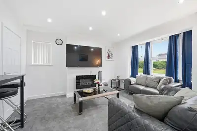 Image de Nottingham Home 4 Bedrooms sleeps 7 city hospital