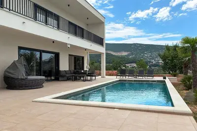 Image de Gorgeous home in Klis