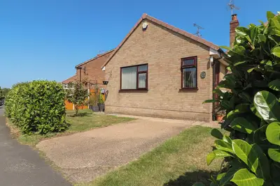 Image de 27a Wolds Drive, romantic, with a garden in Keyworth