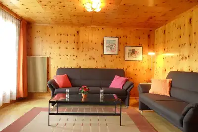 Image de Ferienwohnungen Chalet Matten, (Grächen), by Interhome