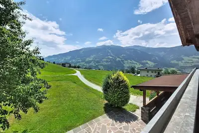 Image de Merveilleuse maison de vacances privée pour 10 personnes avec Wifi, Tv et patio