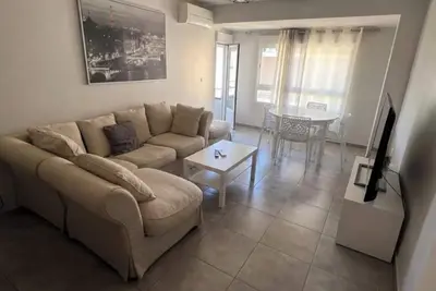 Image de Gandia, entre plage et port : 100 m2 de confort