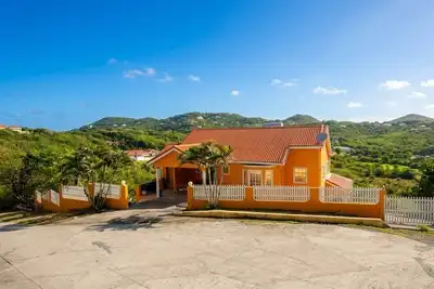 Image de Villa With Ocean Views in Cap Estate