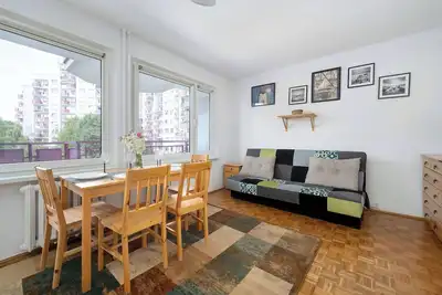 Image de Spacious Apartment for Friends | Balcony & Workspace