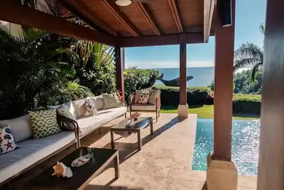 Image de Villa avec piscine privée et vue sur la mer à Samaná