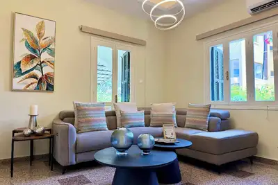 Image de Stylish 2br Stay Near Limassol Marina & City