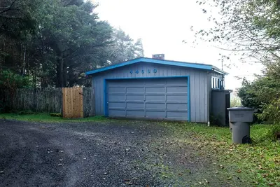 Image de Luxury Oceanfront Cottage | Hot Tub & Sleeps 8