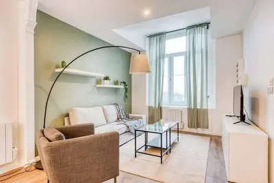 Image de Charmante maison 4 chambres/4sdb + jardin d'hiver