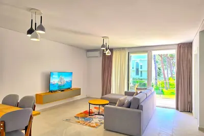Beachside Apartment 307