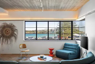 Image de Architect-Designed Beach View Apartment Bondi