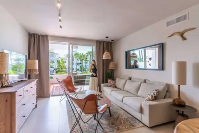Image de Costalita 2br, Pool, Garage & Direct Beach Access