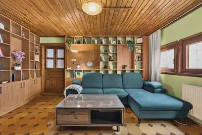 Image de Wooden Apartment on Main Shopping Street - Old Town