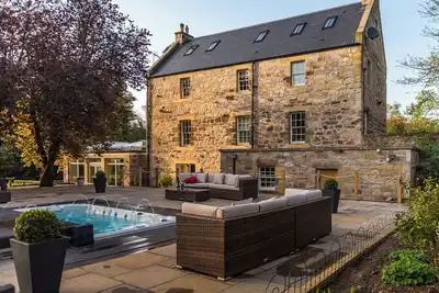Image de Luxury House Near Edinburgh Sleeps 10 perfect for milestone occasion