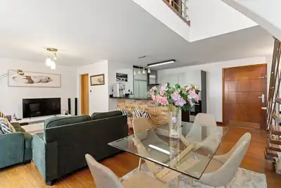Image de Luxury Duplexes in Kilimani with Pool, Gym, Italian restaurant & Rooftop Lounge.