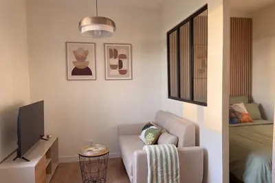 Image de Élégant studio cosy - Plein centre Haguenau - Proche de toutes commoditées
