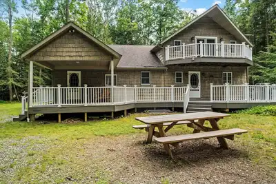 Image de Serene 4-bedroom cabin with Ac in charming Clarington