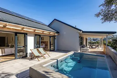 Image de Fynbos-on-Sea - Luxe 4bd Villa 150m to Solar Beach