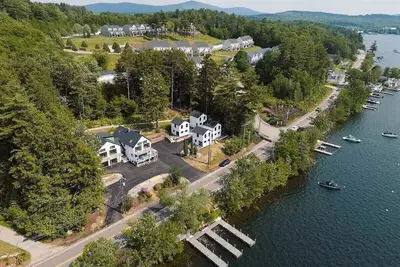 Image de The Main House at Bully’s Bay, Lakefront + Dock