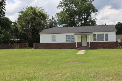 Image de 3-bedroom house in peaceful Hampton with Central Ac-Cool/Heat