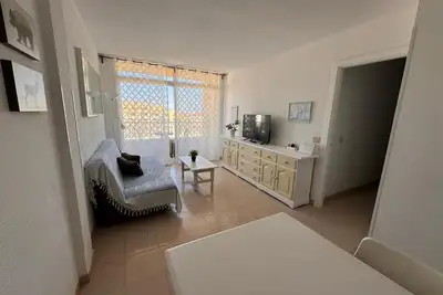 Image de Appartement de vacances 'Alquilaencanarias-medano Lagos De' avec vue montagne, piscine partagée et Wi-Fi