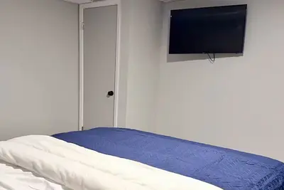 Image de Sous-sol privé / Entrée privée