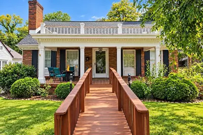 Image de 3 Bed 2b Family Friendly Home Near Downtown