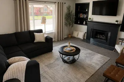 Image de New Listing! Sleeps 12+Mountain Views +Massive Fully Fenced Grass Yard +Pets Ok!