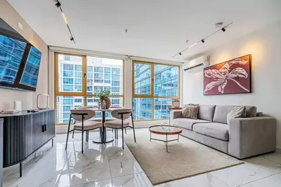 Image de w* | Polished 1br Stay  in Vibrant Obarrio