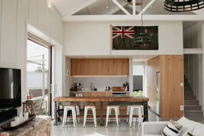 Image de The Boat House - Rustic Luxury in Matakana