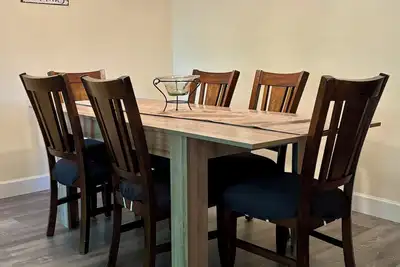 Image de Spacious 5br Pet-Friendly Retreat on a 14, 000 Sq Ft Lot
