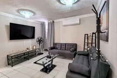 Image de Modern Apartment with 100% Air Conditioning • King-Size Beds