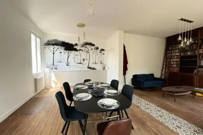 Image de Maison familiale de charme avec jardin, à deux pas de la plage de Joigny