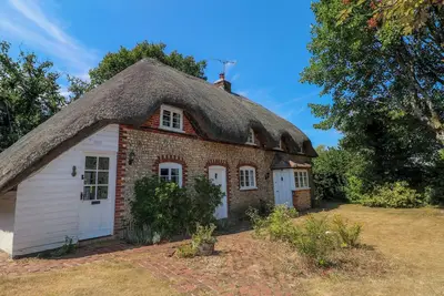 Image de Little Owl, pet friendly, character holiday cottage in Petersfield