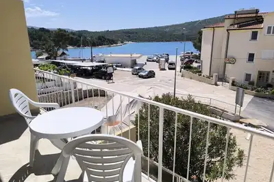 Image de Appartement de deux chambres prés de la plage Primosten (A-27877-b)