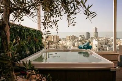 Image de Luxury Duplex with Jacuzzi, Stunning Views