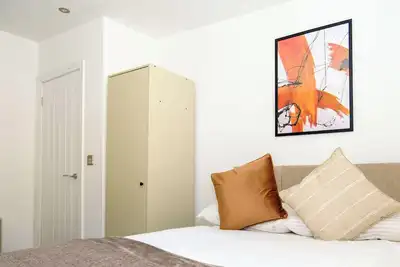 Image de Stylish 6Bed Apartment - Rolls-Royce Contractors