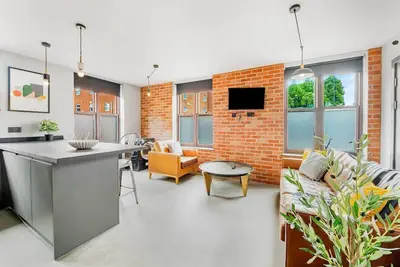 Image de Spacious 6Bed Home - Contractors & Family Stays