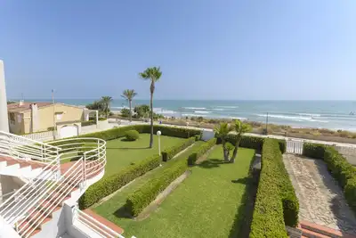 Image de Vistas Panoramicas - Cosy beachfront apartment in Oliva with free Wi-Fi