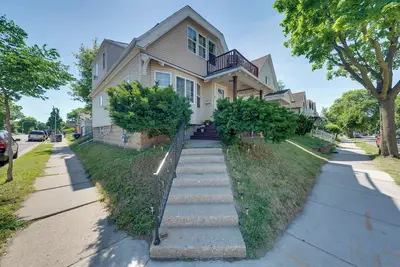 Image de Fenced Yard! Spacious Home, 4 Mi to Dtwn Milwaukee