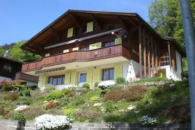Chalet avec piscine à Beatenberg